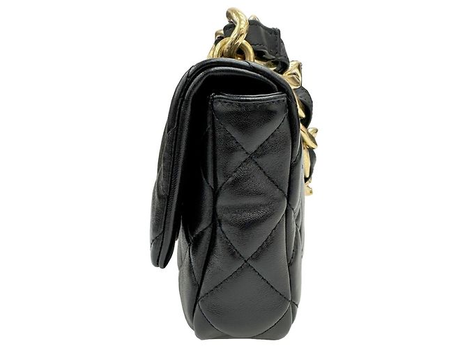 Sac à rabat matelassé Chanel petit modèle Noir - vue 4