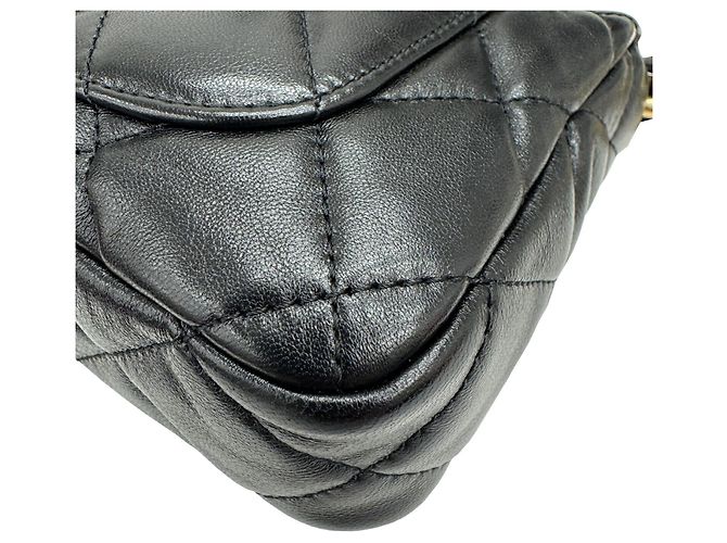 Sac à rabat matelassé Chanel petit modèle Noir - vue 8