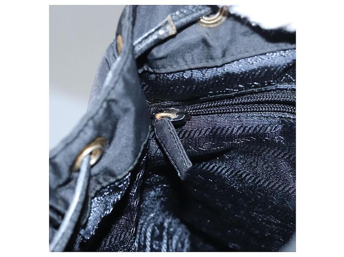 Zaino PRADA in nylon nero Auth 104486 - vista 28