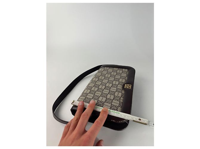 Vintage Givenchy 4G Leder Monogramm Tasche Schwarz - Ansicht 11