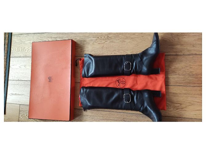 Botas de montar Hermès de cuero marrón oscuro - vista 2