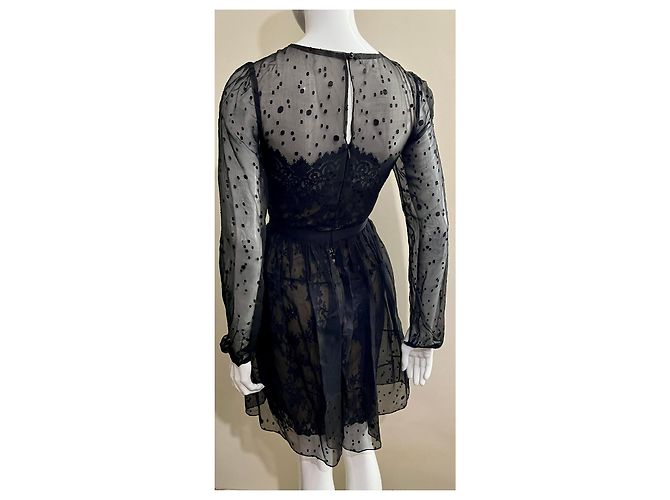 Marchesa Notte Spitzenkleid in Schwarz mit Illusions-Ausschnitt - Ansicht 3