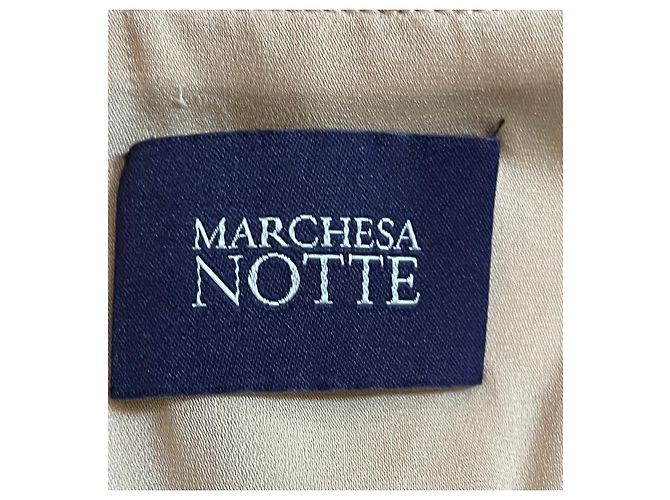 Marchesa Notte Spitzenkleid in Schwarz mit Illusions-Ausschnitt - Ansicht 4