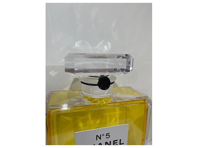 Giant Chanel N*5 Perfume Dummy Bottle White Yellow - view 2