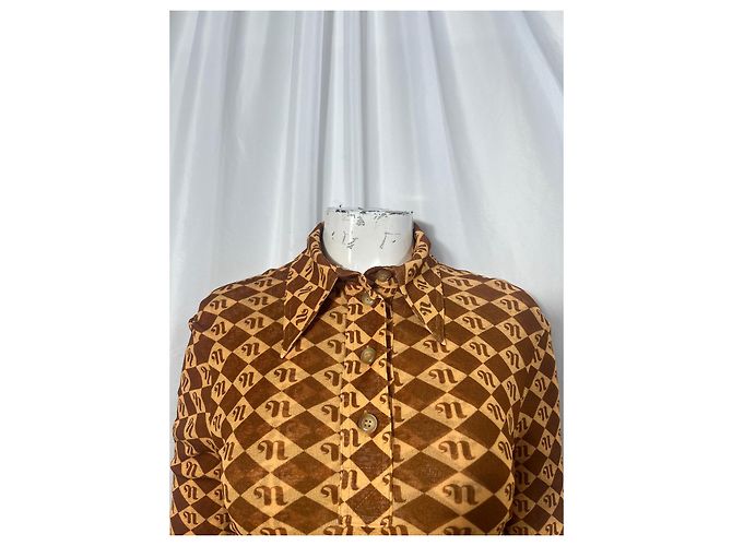 Nanushka Midikleid mit Monogrammprint aus braunem recyceltem Polyester - Ansicht 8