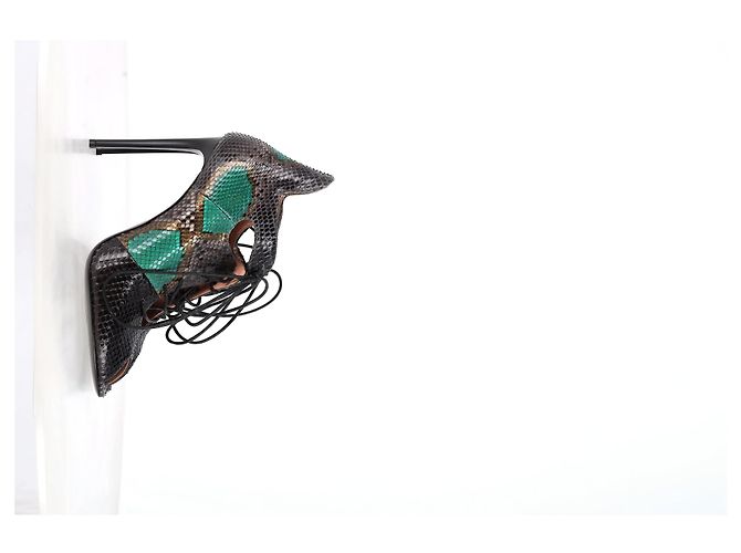 Sandali con lacci in pelle verde con stampa serpente di Roland Mouret Verde oliva - vista 7