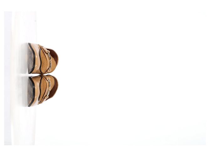 Autre Marque Newbark Melanie Slipper aus beigem Lackleder - Ansicht 9