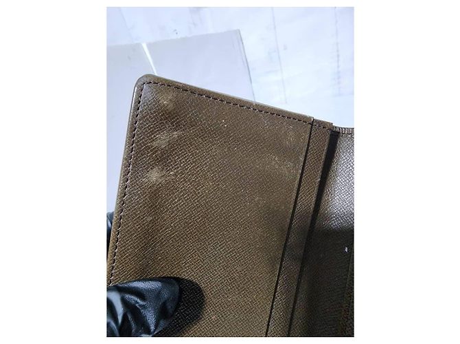 Louis Vuitton Taiga Leder Bifold Langbörse Braun - Ansicht 13