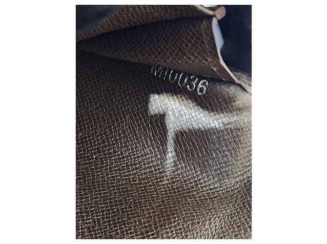 Louis Vuitton Taiga Leder Bifold Langbörse Braun - Ansicht 7