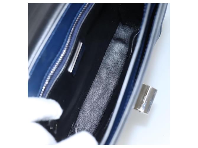 Borsa a spalla PRADA in pelle nera e blu Auth am7706 Nero - vista 18
