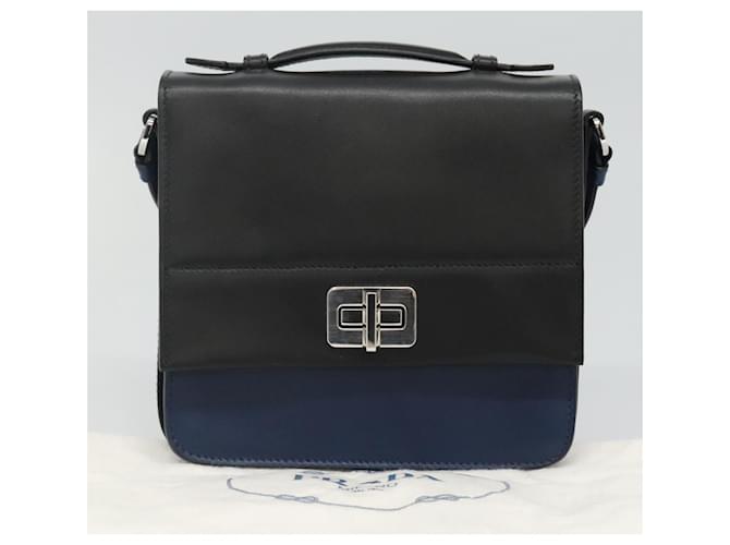 Borsa a spalla PRADA in pelle nera e blu Auth am7706 Nero - vista 26