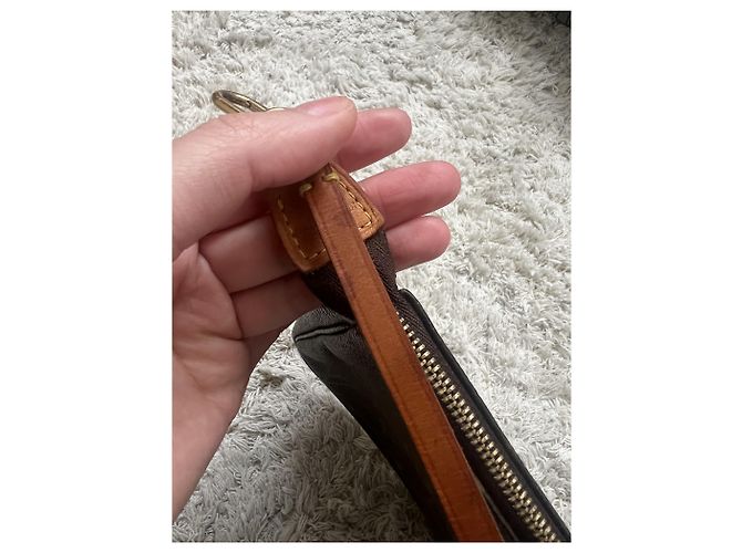 Pochette Accessori Louis Vuitton Monogram Marrone Monogramma - vista 7