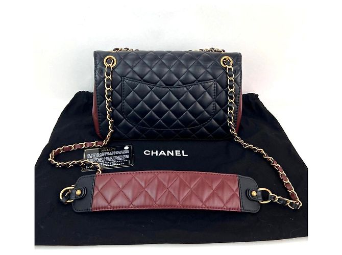 Borsa a spalla Chanel in pelle di vitello trapuntata nera bordeaux con pattina Nero - vista 2