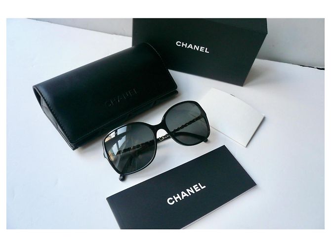 CHANEL Nuevas Gafas Negras Cuadradas con Cadena Negro - vista 2