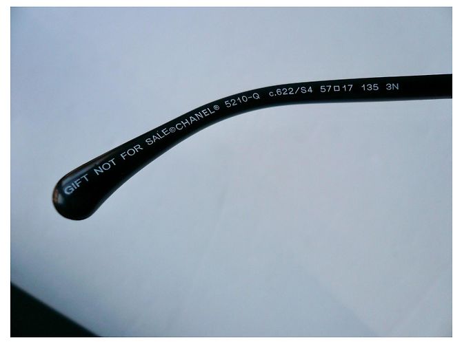 CHANEL Nuevas Gafas Negras Cuadradas con Cadena Negro - vista 7