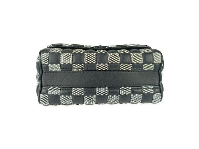 Borsa a Spalla Damier Twist BB di Louis Vuitton Nero Bianco - vista 5