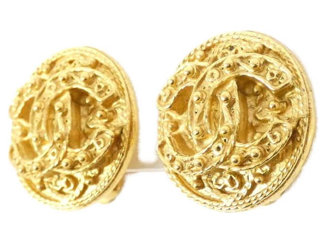 Brincos de clip de ouro Chanel 03818 Dourado - vista 2