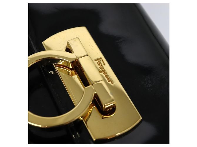Borsa a Spalla Gancini Salvatore Ferragamo Smalto Nero Oro Auth KD105 D'oro - vista 14