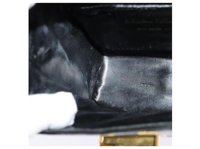 Borsa a Spalla Gancini Salvatore Ferragamo Smalto Nero Oro Auth KD105 D'oro - vista 19
