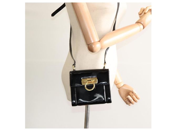 Borsa a Spalla Gancini Salvatore Ferragamo Smalto Nero Oro Auth KD105 D'oro - vista 20