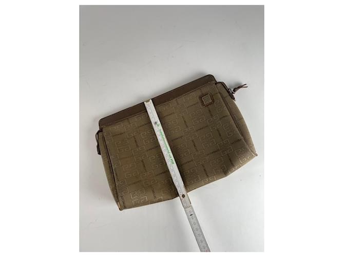 Clutch Monogram GV3 Vintage Givenchy Marrone - vista 9
