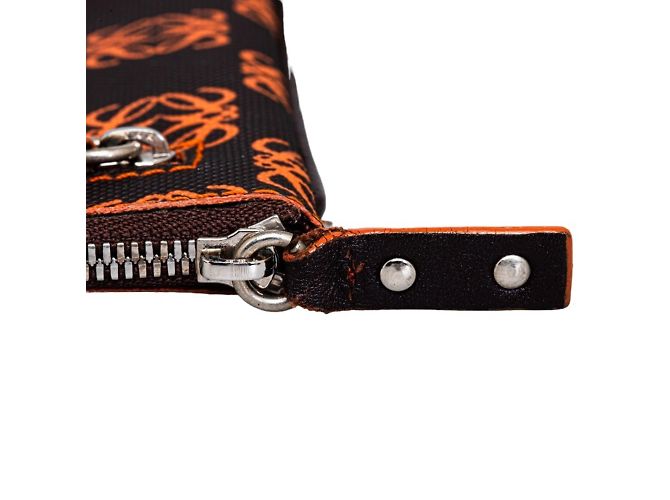 Pochette Loewe Anagram Nera e Arancione in Pelle Nero - vista 5