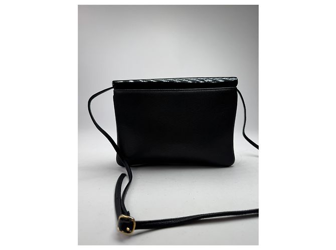 Vintage Givenchy 4G Handtasche aus Lackleder schwarz - Ansicht 15