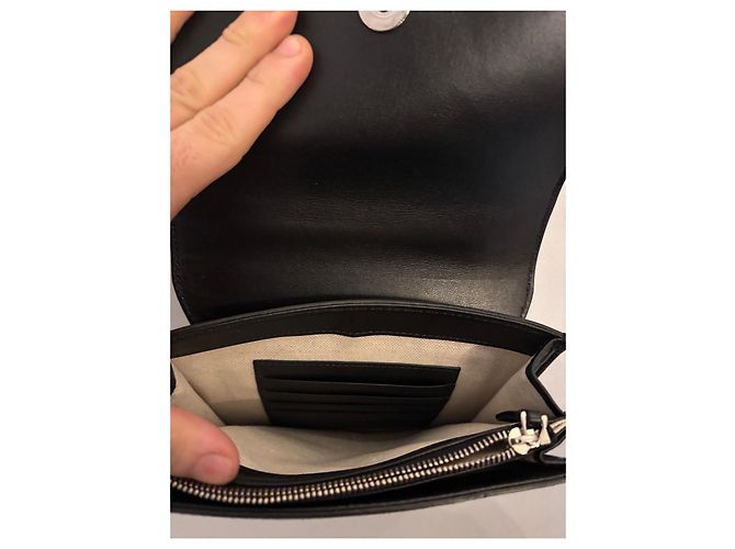 Borsa a tracolla nera Gucci GG in rilievo Nero - vista 4
