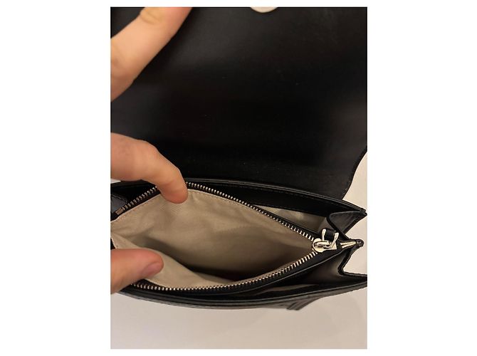 Borsa a tracolla nera Gucci GG in rilievo Nero - vista 5