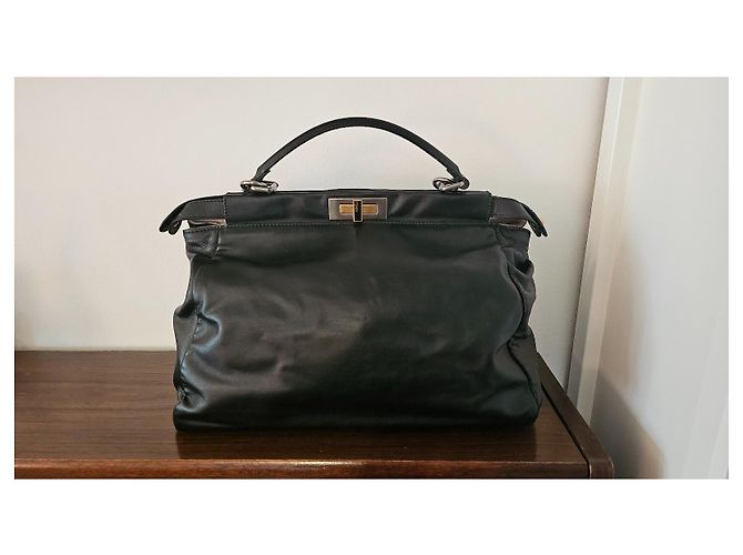 Borsa Fendi Peekaboo 40 in pelle nera Nero - vista 3