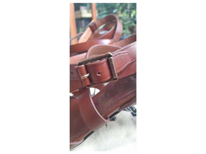 Sandali Burberry in pelle marrone - vista 6