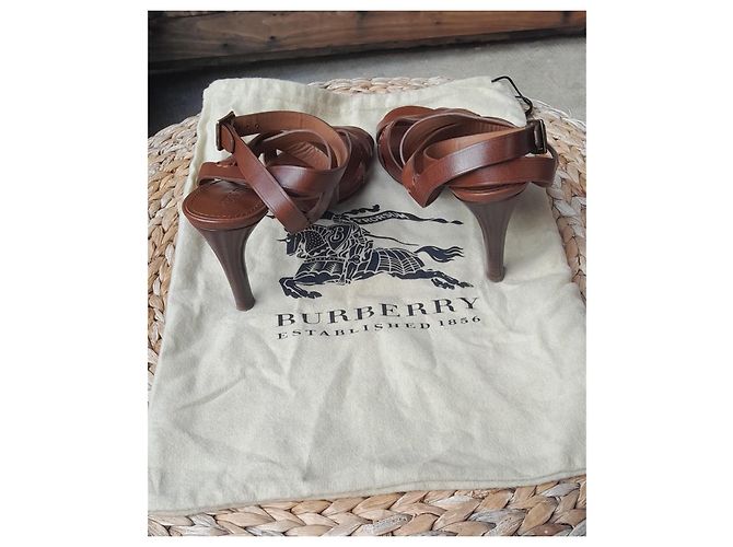 Sandali Burberry in pelle marrone - vista 7