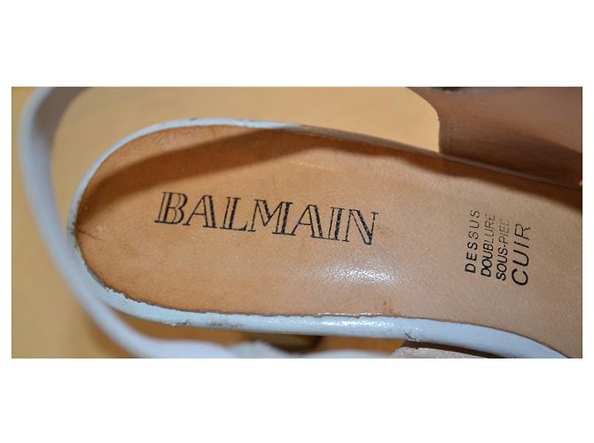 Sandales Balmain en cuir beige taille 37 - vue 5