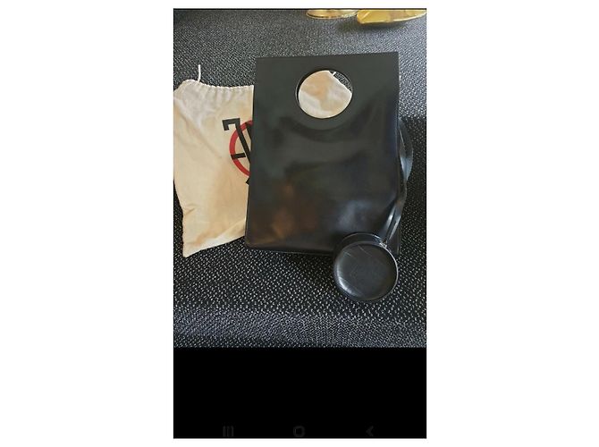 Sac à main Jean Paul Gaultier en cuir lisse noir brillant - vue 2