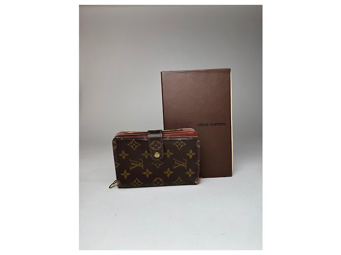 Vintage Louis Vuitton Leather Monogram Wallet Brown - view 10