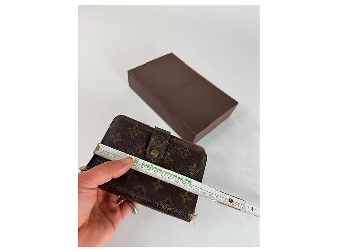 Vintage Louis Vuitton Leather Monogram Wallet Brown - view 8