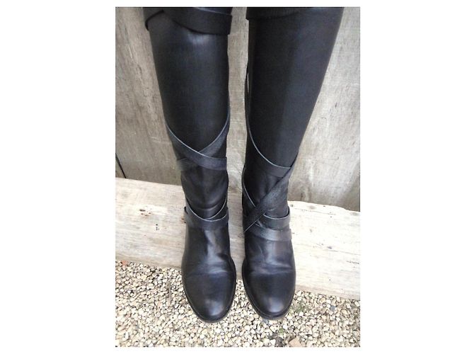Botas Altas Les Petites de Cuero Negro - vista 3