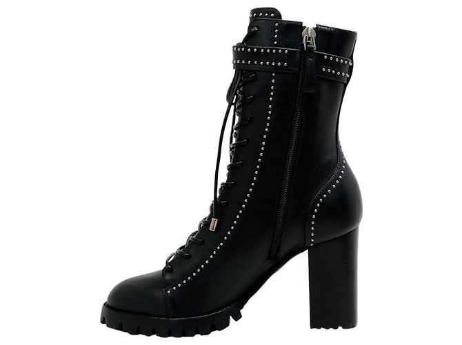 Botas de salto Evelyn pretas com tachas e cadarços de Alexandre Birman - vista 3