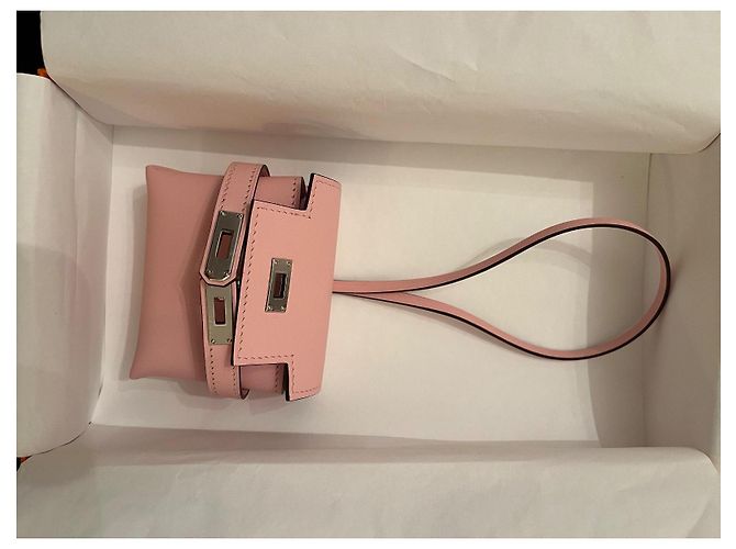 Charm Hermès Kelly Festival Rose Sakura in pelle Swift rosa - vista 11