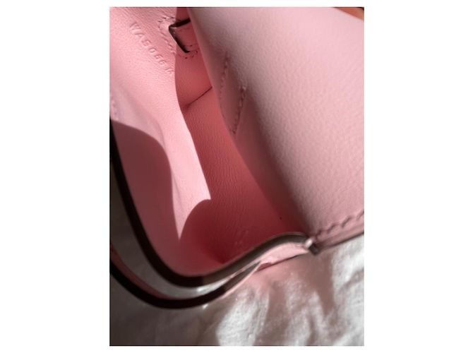 Charm Hermès Kelly Festival Rose Sakura in pelle Swift rosa - vista 2