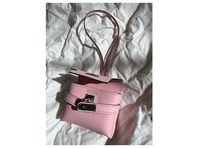 Charm Hermès Kelly Festival Rose Sakura in pelle Swift rosa - vista 8