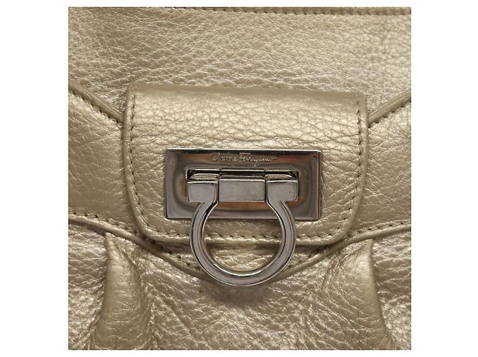 Borsa a mano in pelle Gancini Salvatore Ferragamo Auth am7952 D'oro - vista 17