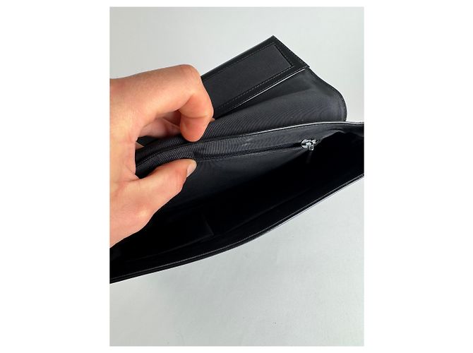 Vintage Givenchy 4G Handtasche aus Lackleder schwarz - Ansicht 11