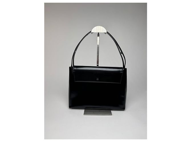 Vintage Givenchy 4G Handtasche aus Lackleder schwarz - Ansicht 15