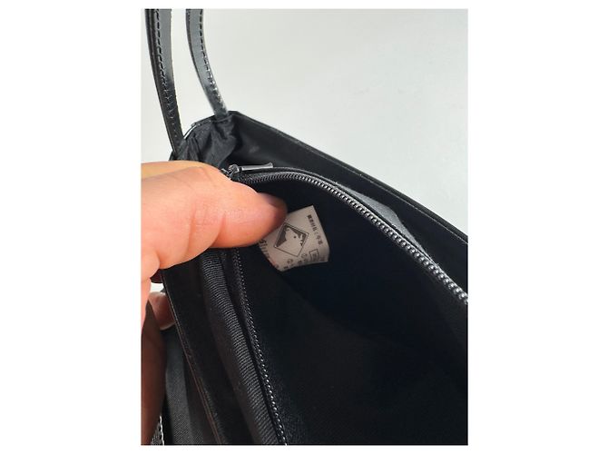 Vintage Givenchy 4G Handtasche aus Lackleder schwarz - Ansicht 2