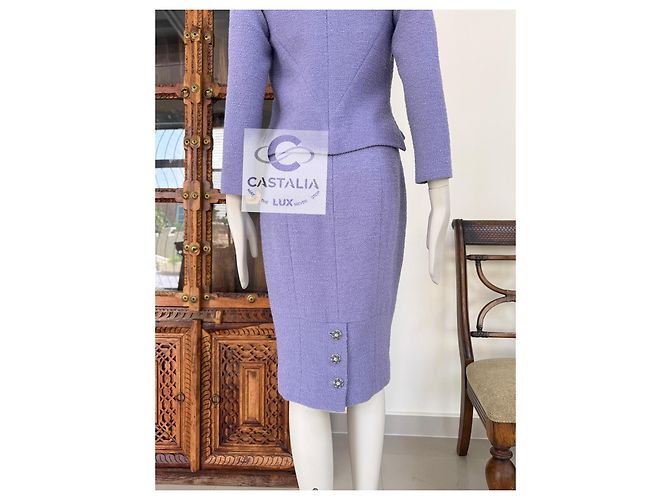 Chanel Nuevo Conjunto de Tweed Lavanda con Botones Gripoix CC 38 FR - vista 11