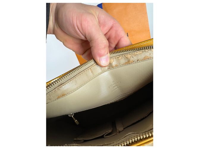 Alma Vintage Louis Vuitton Vernis Leder Tasche Gelb Grün - Ansicht 3