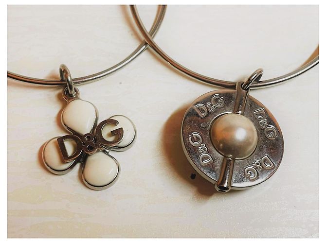 Particolari orecchini cerchio vintage DOLCE & GABBANA Argento - vista 8