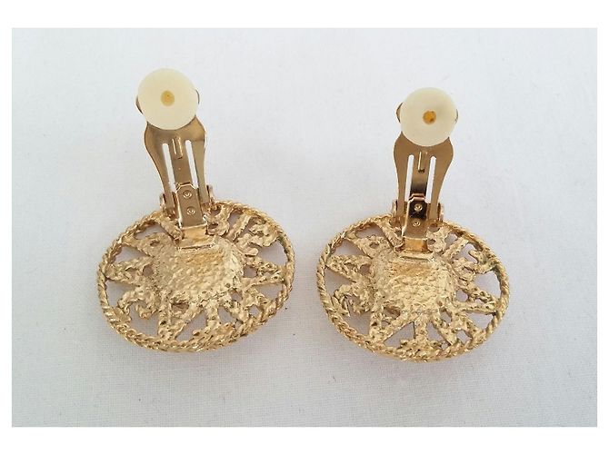 Autre Marque Orecchini con clip - Ottime condizioni - AGATHA PARIS Bianco D'oro Crudo Bianco sporco Gold hardware - vista 5