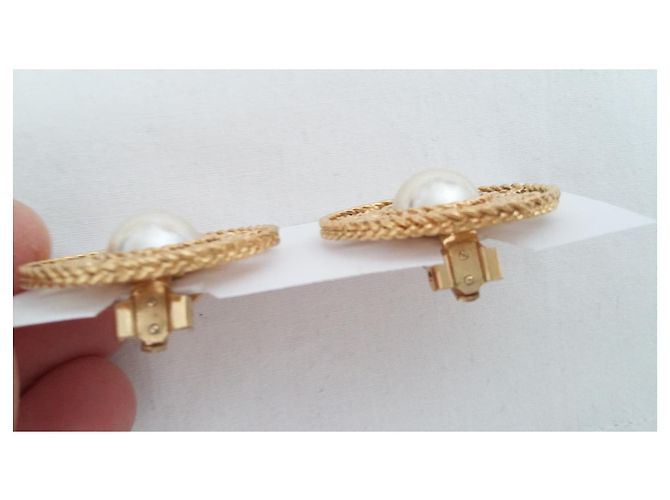 Autre Marque Orecchini con clip - Ottime condizioni - AGATHA PARIS Bianco D'oro Crudo Bianco sporco Gold hardware - vista 8
